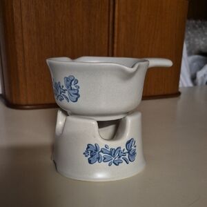 Pfaltzgraff Cream and Blue Butter/Gravy Warmer Stoneware